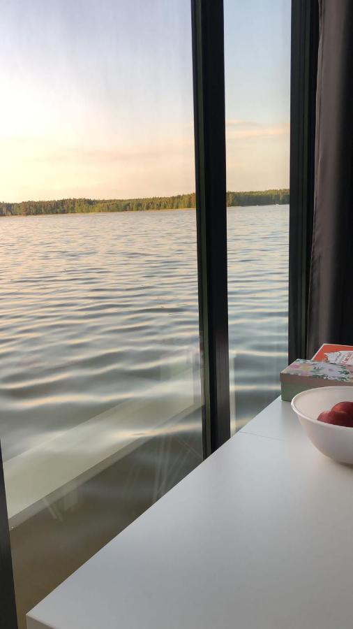 Houseboat- Dom Na Wodzie Z Sauna I Mozliwoscia Plywania Илава Екстериор снимка