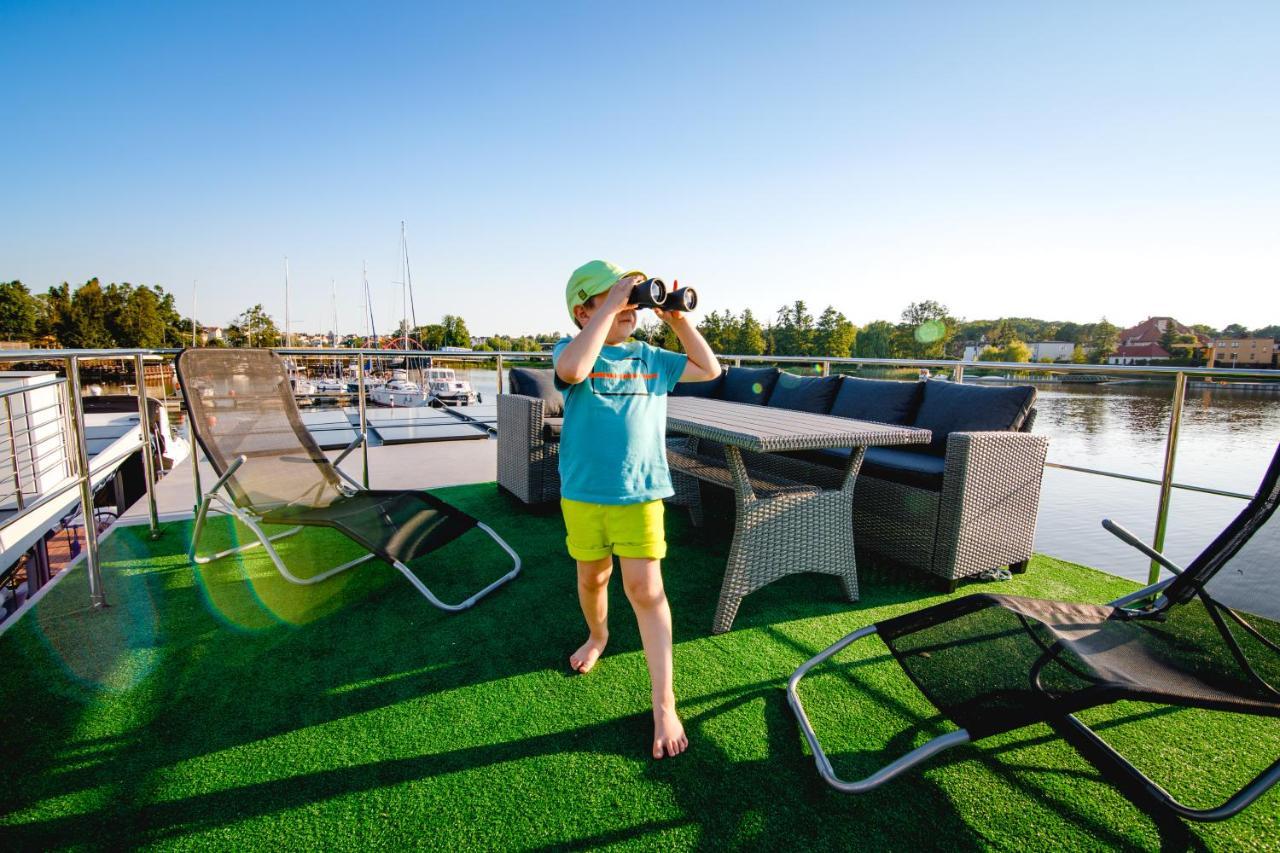 Houseboat- Dom Na Wodzie Z Sauna I Mozliwoscia Plywania Илава Екстериор снимка