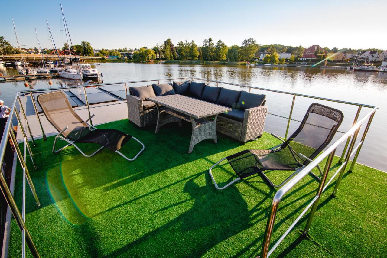 Houseboat- Dom Na Wodzie Z Sauna I Mozliwoscia Plywania Илава Екстериор снимка